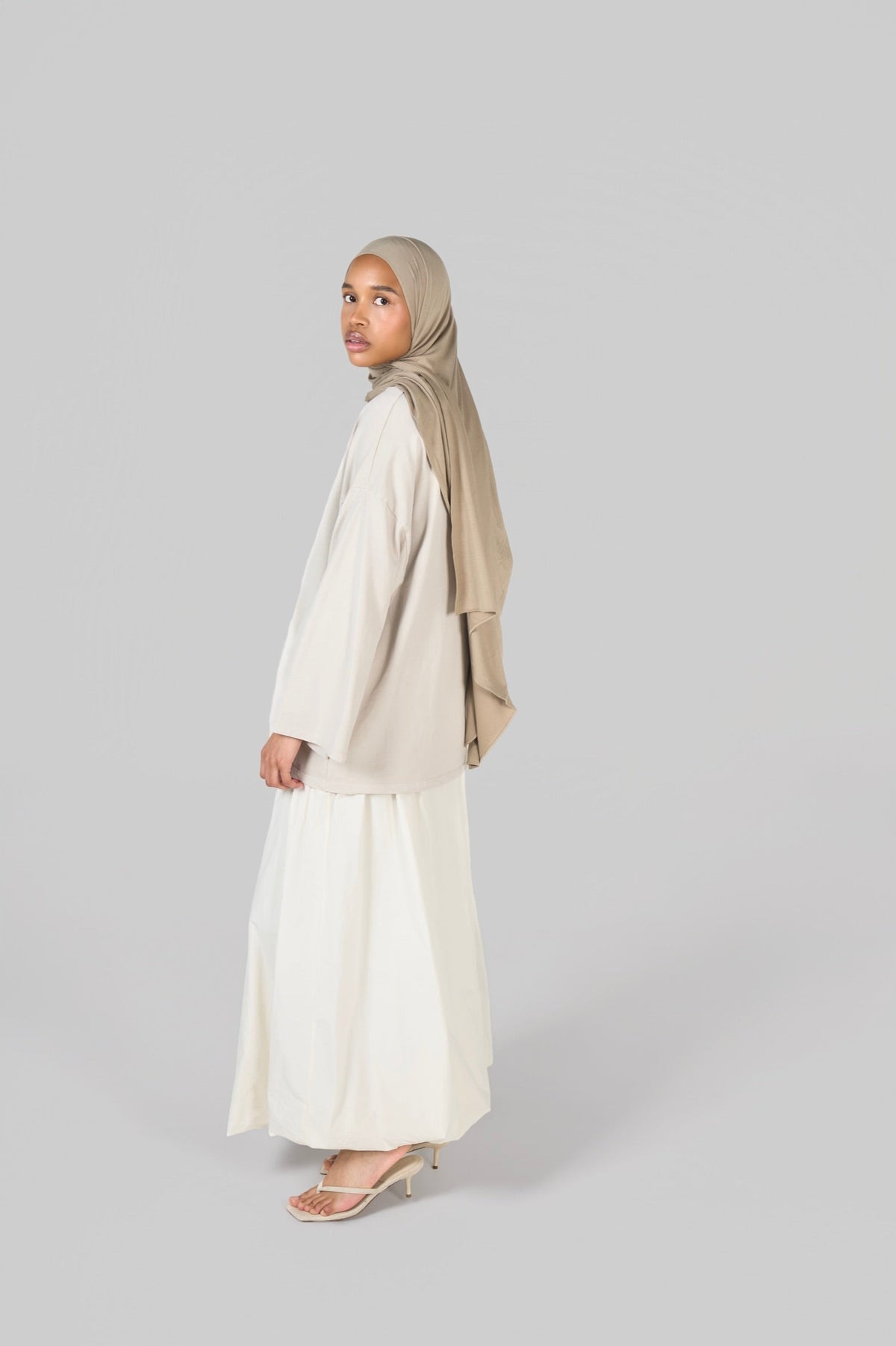 BASIC T-SHIRT [CREAM]