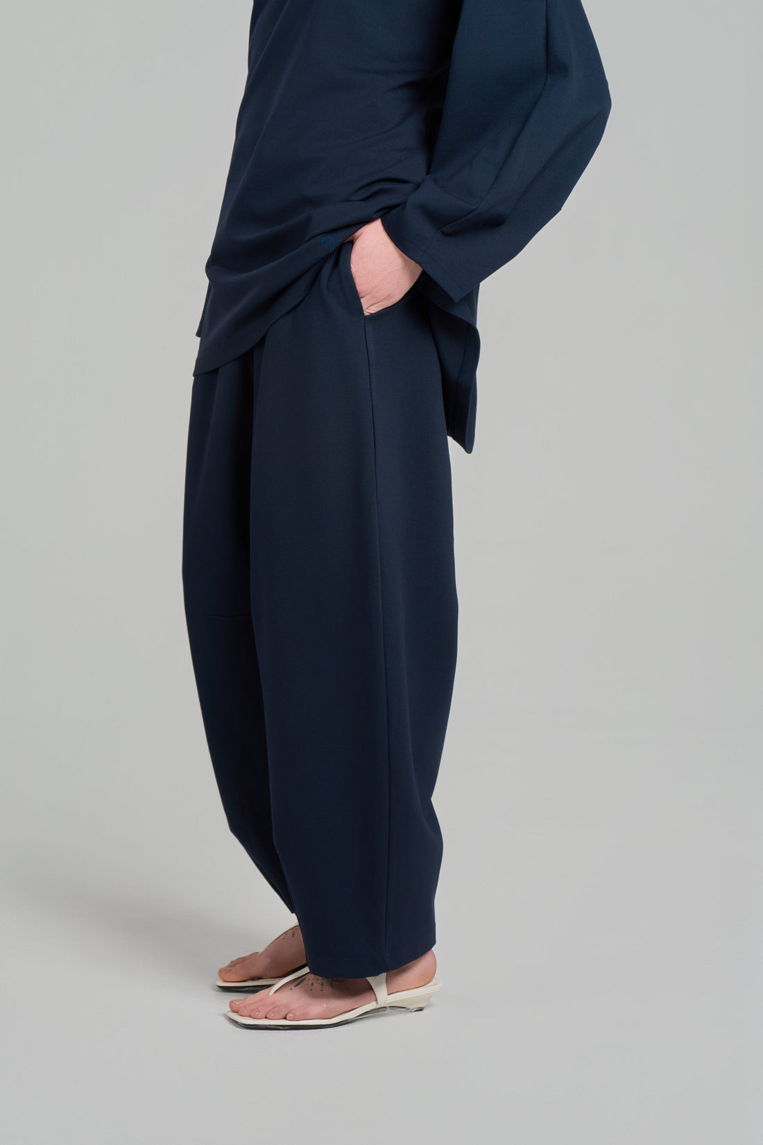 PANTALON BARREL [Navy]